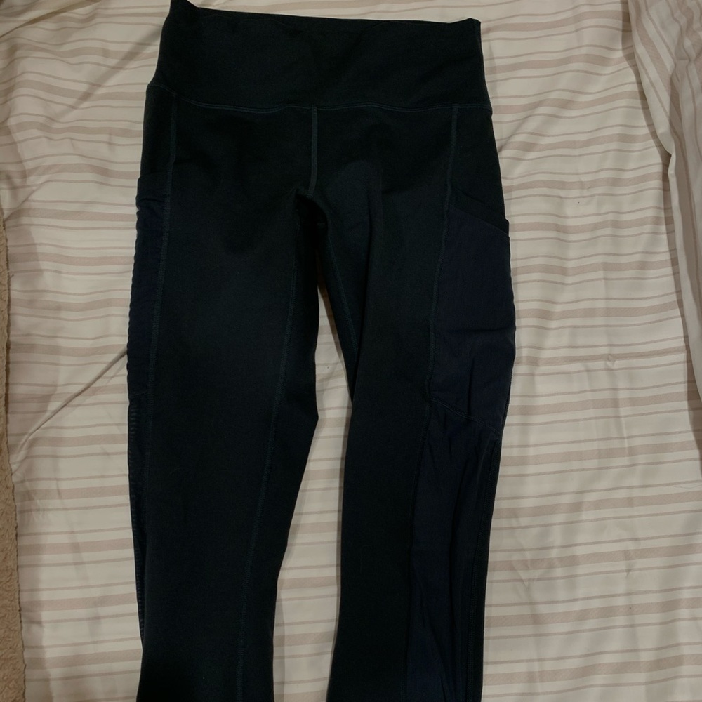 Dark Green Fabletics Cropped Leggings